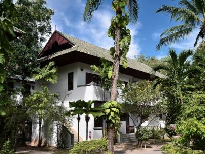 First - Sha Resort Strand von Chaweng